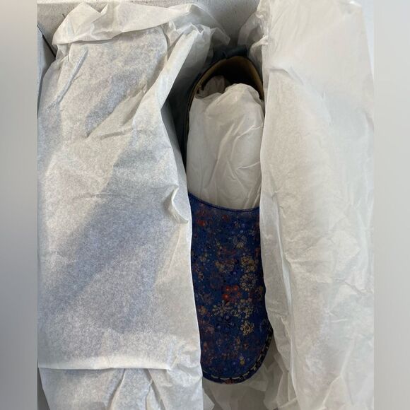 NIB Josef Seibel Women’s Sofie 33 Blue Floral Espadrille Flat Slip On - Size 6.5 - Picture 8 of 8